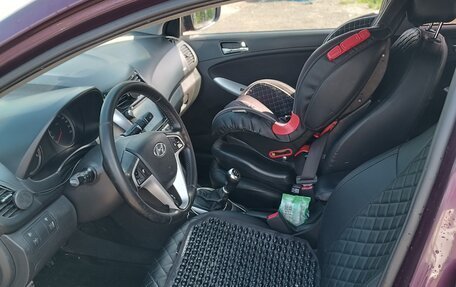 Hyundai Solaris II рестайлинг, 2012 год, 570 000 рублей, 6 фотография