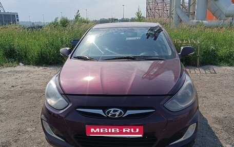 Hyundai Solaris II рестайлинг, 2012 год, 570 000 рублей, 3 фотография