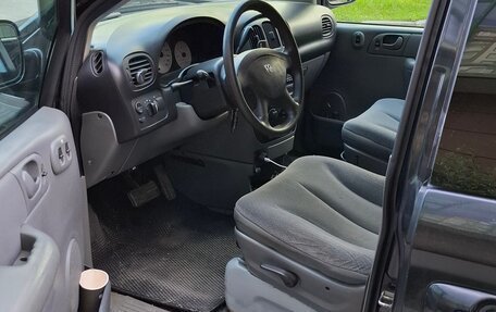Dodge Caravan IV, 2004 год, 535 000 рублей, 3 фотография