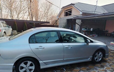 Honda Civic VIII, 2009 год, 990 000 рублей, 2 фотография