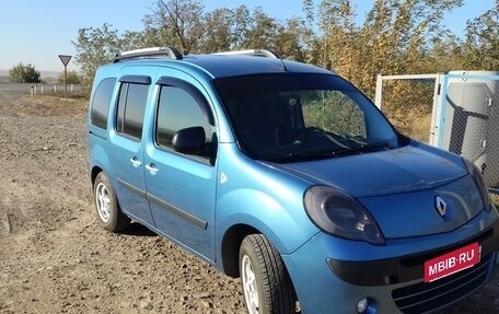 Renault Kangoo II рестайлинг, 2013 год, 1 050 000 рублей, 13 фотография