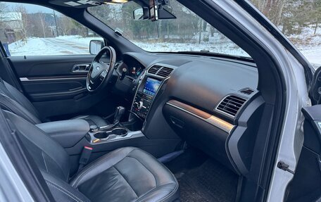 Ford Explorer VI, 2018 год, 2 750 000 рублей, 4 фотография