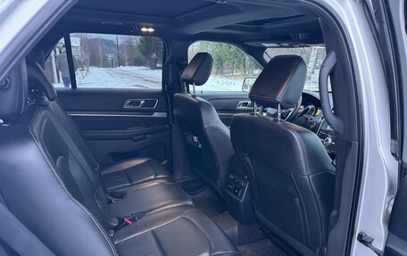 Ford Explorer VI, 2018 год, 2 750 000 рублей, 5 фотография
