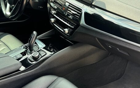 BMW 5 серия, 2018 год, 3 300 000 рублей, 11 фотография