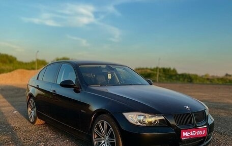 BMW 3 серия, 2007 год, 850 000 рублей, 1 фотография