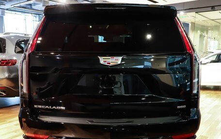 Cadillac Escalade V, 2024 год, 17 650 000 рублей, 8 фотография
