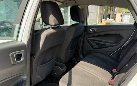 Ford Fiesta, 2015 год, 800 000 рублей, 11 фотография