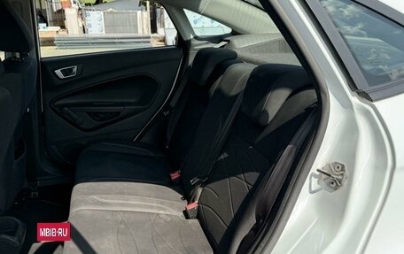 Ford Fiesta, 2015 год, 800 000 рублей, 9 фотография