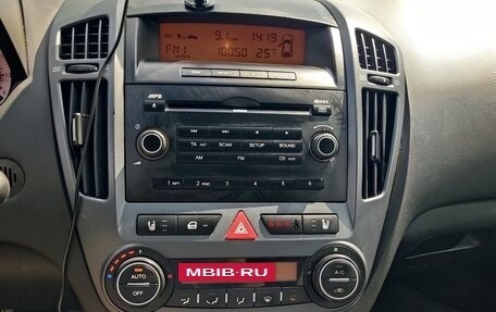KIA cee'd I рестайлинг, 2009 год, 600 000 рублей, 12 фотография