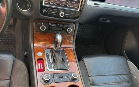 Volkswagen Touareg III, 2012 год, 2 250 000 рублей, 10 фотография