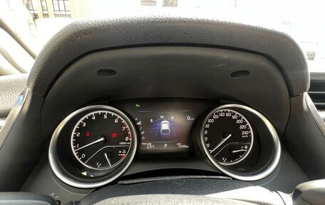Toyota Camry, 2019 год, 3 100 000 рублей, 9 фотография