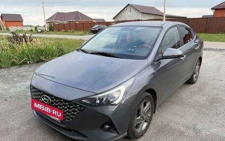 Hyundai Solaris II рестайлинг, 2021 год, 1 750 000 рублей, 4 фотография