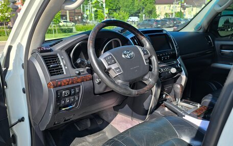 Toyota Land Cruiser 200, 2012 год, 3 300 000 рублей, 10 фотография