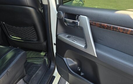 Toyota Land Cruiser 200, 2012 год, 3 300 000 рублей, 19 фотография