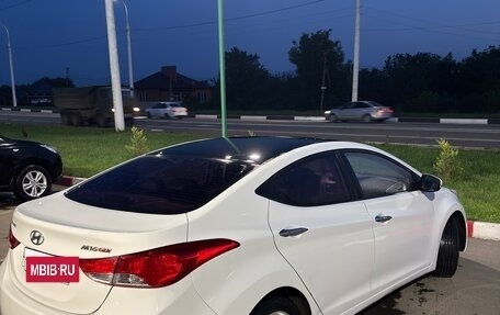 Hyundai Avante, 2012 год, 800 000 рублей, 5 фотография