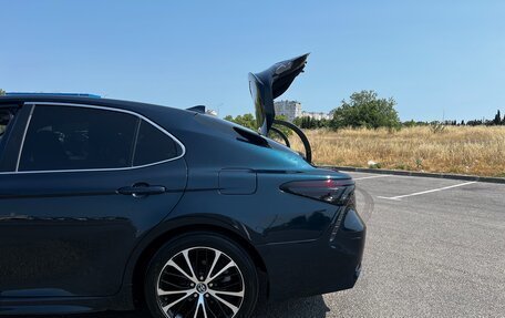 Toyota Camry, 2019 год, 2 800 000 рублей, 3 фотография