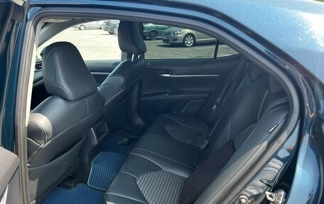 Toyota Camry, 2019 год, 2 800 000 рублей, 13 фотография