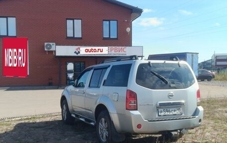 Nissan Pathfinder, 2007 год, 1 000 000 рублей, 10 фотография