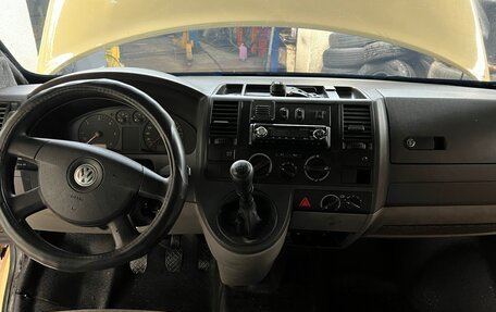 Volkswagen Transporter T5 рестайлинг, 2009 год, 800 000 рублей, 10 фотография