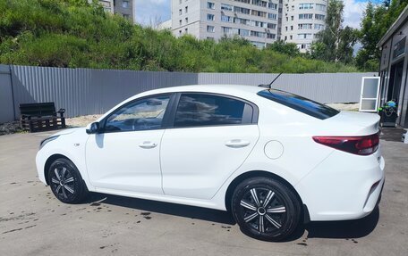 KIA Rio IV, 2018 год, 870 000 рублей, 7 фотография