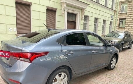 Hyundai Solaris II рестайлинг, 2018 год, 1 300 000 рублей, 5 фотография