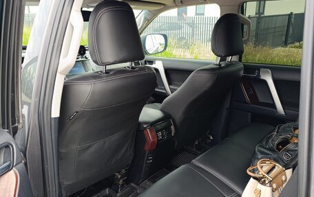 Toyota Land Cruiser Prado 150 рестайлинг 2, 2014 год, 3 450 000 рублей, 11 фотография