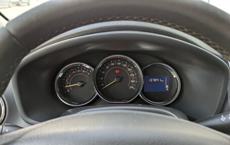 Renault Sandero II рестайлинг, 2014 год, 720 000 рублей, 24 фотография