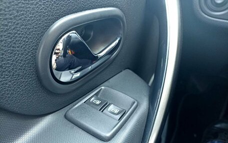 Renault Logan II, 2014 год, 1 050 000 рублей, 22 фотография