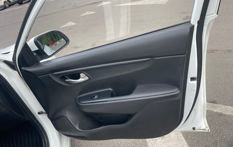 KIA Rio IV, 2019 год, 990 000 рублей, 15 фотография