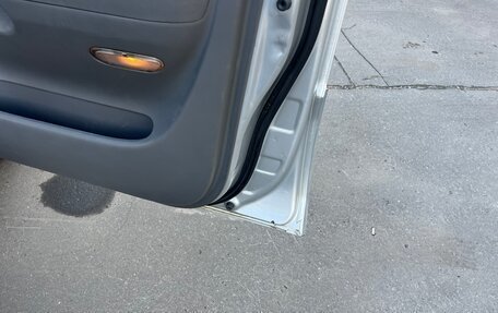 Toyota Land Cruiser Prado 120 рестайлинг, 2008 год, 2 099 000 рублей, 21 фотография