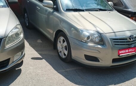 Toyota Avensis III рестайлинг, 2008 год, 590 000 рублей, 2 фотография