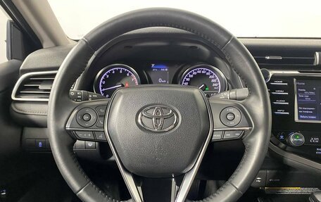 Toyota Camry, 2020 год, 3 050 000 рублей, 13 фотография