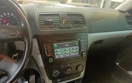 Skoda Yeti I рестайлинг, 2013 год, 750 000 рублей, 16 фотография