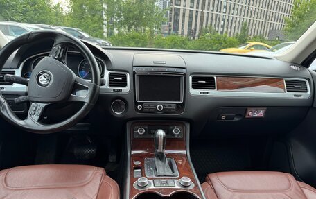 Volkswagen Touareg III, 2015 год, 3 300 000 рублей, 9 фотография