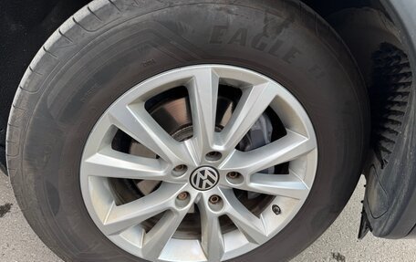 Volkswagen Touareg III, 2015 год, 3 300 000 рублей, 18 фотография