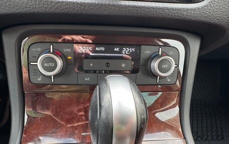 Volkswagen Touareg III, 2015 год, 3 300 000 рублей, 13 фотография