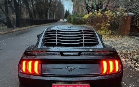 Ford Mustang VI рестайлинг, 2018 год, 2 420 000 рублей, 6 фотография