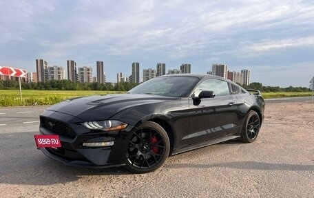 Ford Mustang VI рестайлинг, 2018 год, 2 420 000 рублей, 4 фотография