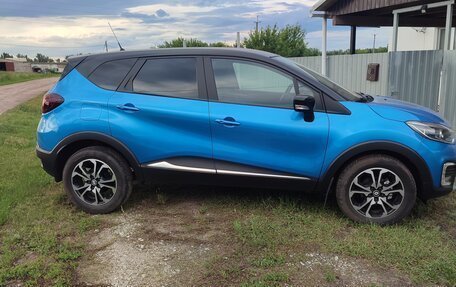Renault Kaptur I рестайлинг, 2017 год, 1 500 000 рублей, 3 фотография