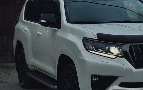 Toyota Land Cruiser Prado 150 рестайлинг 2, 2021 год, 6 900 000 рублей, 2 фотография