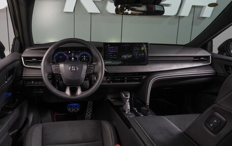 Toyota Camry, 2025 год, 4 400 000 рублей, 6 фотография