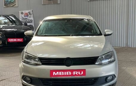 Volkswagen Jetta VI, 2011 год, 859 000 рублей, 2 фотография