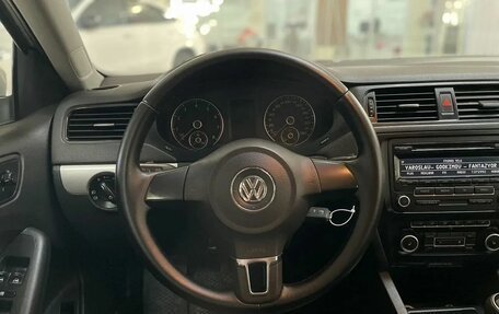 Volkswagen Jetta VI, 2011 год, 859 000 рублей, 15 фотография