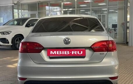Volkswagen Jetta VI, 2011 год, 859 000 рублей, 6 фотография