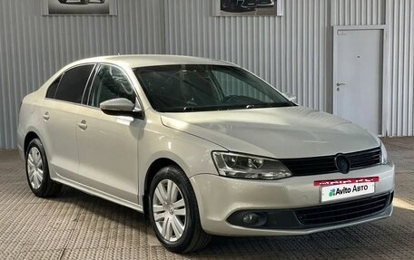 Volkswagen Jetta VI, 2011 год, 859 000 рублей, 3 фотография