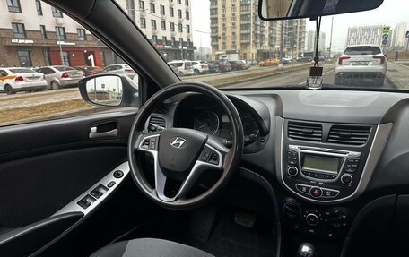 Hyundai Solaris II рестайлинг, 2012 год, 855 000 рублей, 7 фотография