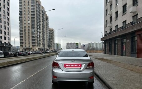 Hyundai Solaris II рестайлинг, 2012 год, 855 000 рублей, 5 фотография