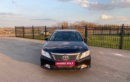 Toyota Camry, 2012 год, 1 400 000 рублей, 2 фотография