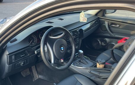 BMW 3 серия, 2010 год, 1 500 000 рублей, 12 фотография