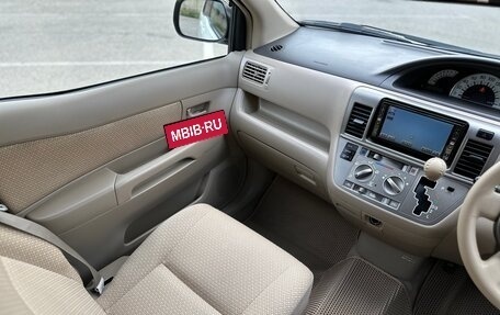 Toyota Raum II, 2008 год, 789 000 рублей, 18 фотография